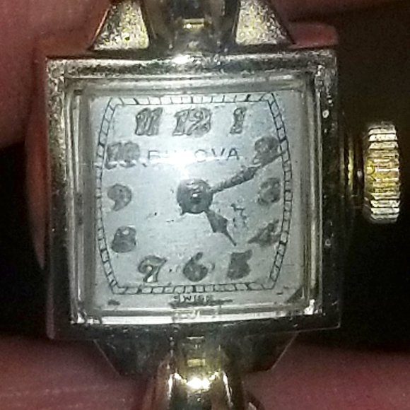 WOMENS BULOVA WATCH - Picture 2 of 7